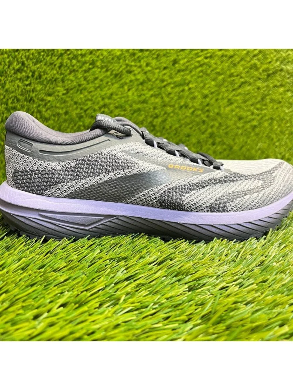 Brooks Revel 7 Womens Size 6 Gray Purple Athletic Running Walking Shoes Sneakers